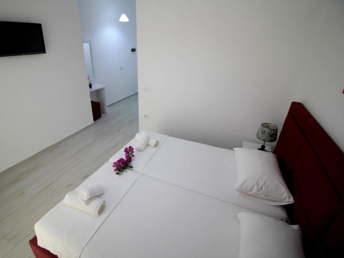 Отель Gusto Di Casa Саранда Экстерьер фото