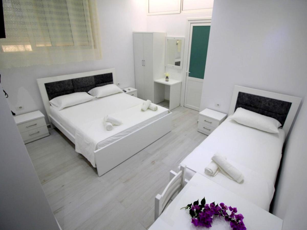 Отель Gusto Di Casa Саранда Экстерьер фото